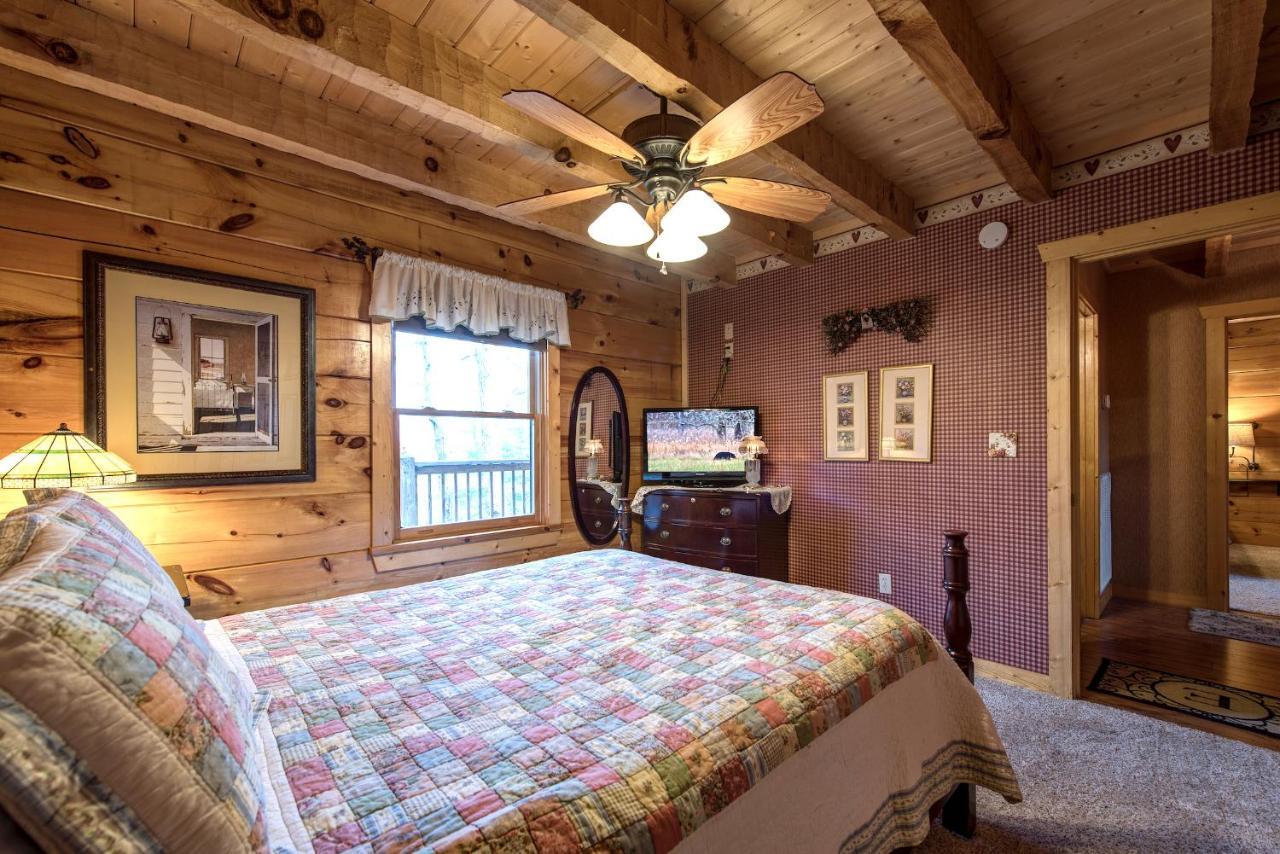 Lazy Cub Lodge Pigeon Forge Bagian luar foto